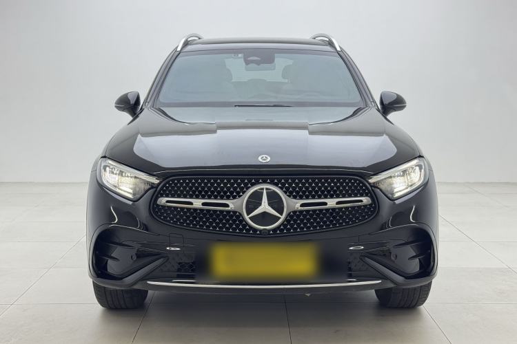 Used Mercedes-Benz GLC 2023 GLC 260 L 4MATIC Luxury Model 5 Seats Exterior 1