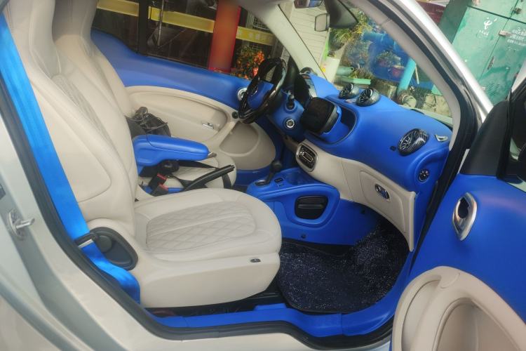 Used smart fortwo 2018 0.9T 66 kW Convertible Pioneer Edition China V Standard
