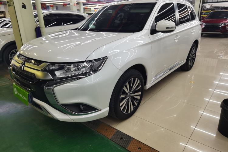 Used Mitsubishi Outlander 2021 Revised Version 2.0L Two-Wheel Drive Enjoyment Edition 5 Seats