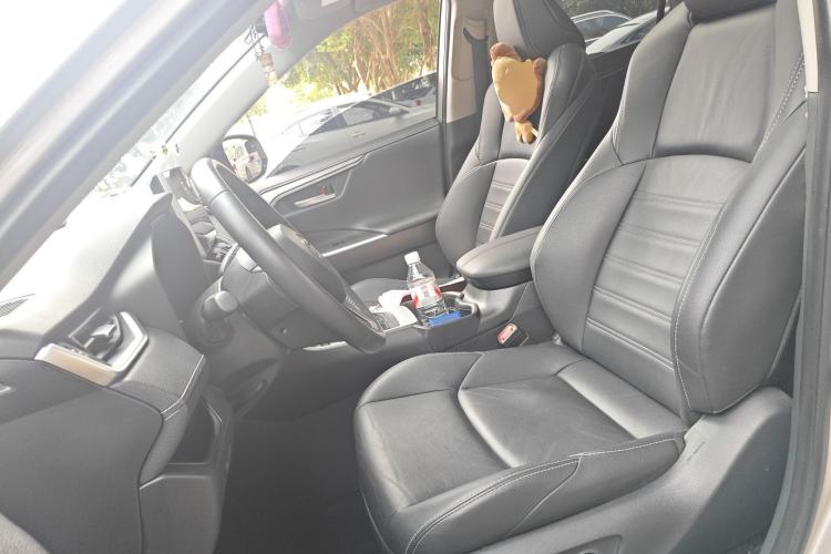 Used Toyota Wildlander 2022 2.0L CVT Two-Wheel Drive Luxury PLUS Edition Left Front Seat