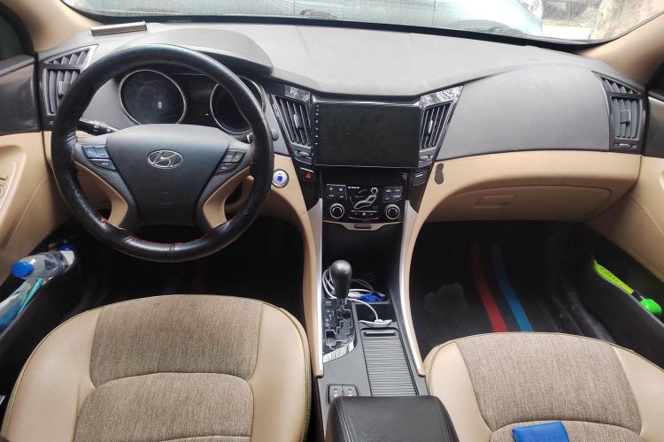 Used Hyundai Sonata 2013 2.4L Automatic Luxury Version China IV Standard
