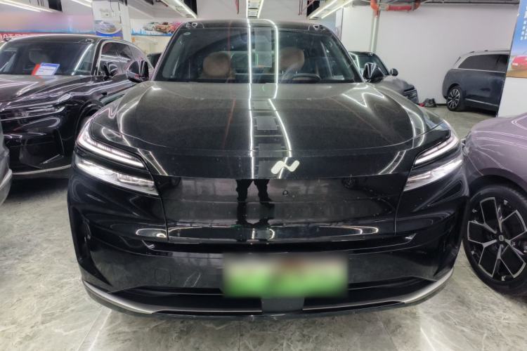 Used ONVO Luxeed L90 2025 Model—Max Six-Seater Version Front