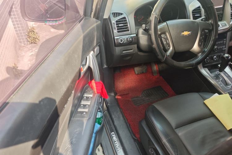 Used Chevrolet Captiva 2017 2.4L 4x4 Flagship Edition 7-Seater