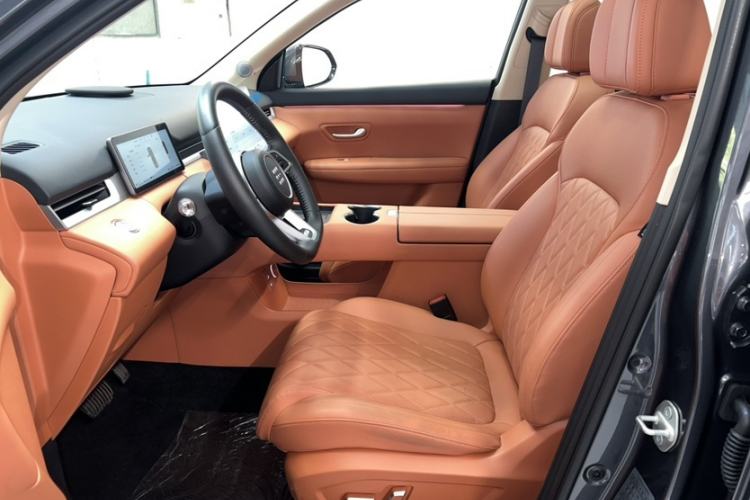 Used Landian E5 PLUS 2026 Model 165km Long-Range First-Adoption Version Ultra 7-seater