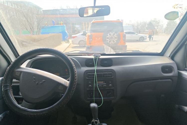 Used Wuling Zhiguang 2010 1.0L New Version Practical Edition with Short Body
