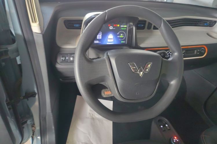 Used Wuling Hongguang MINIEV 2020 Freedom Version Lithium Iron Phosphate Steering Wheel