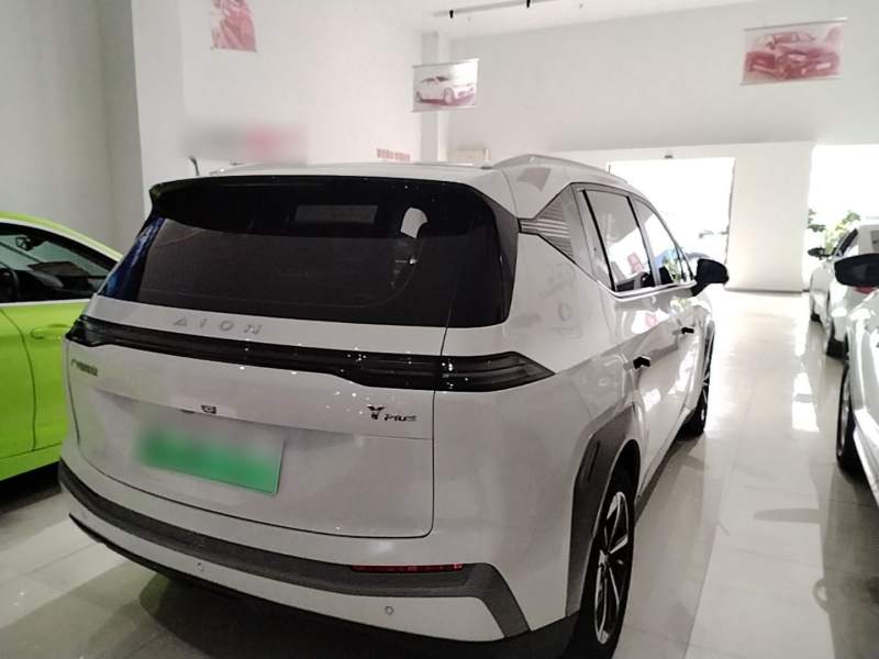Used AION Y 2023 Younger Star Edition — 6