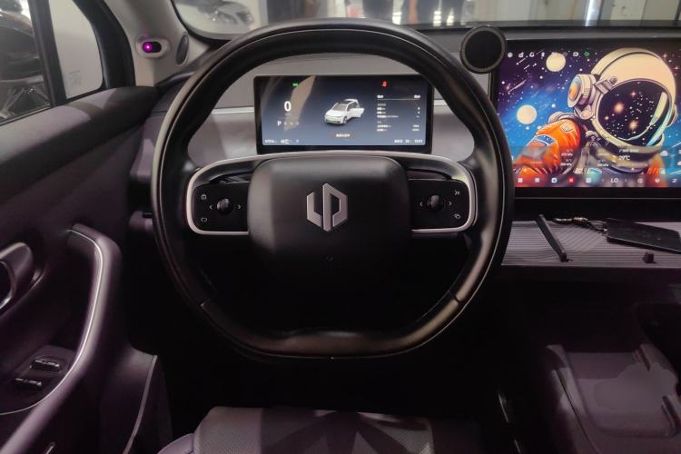 Used Leapmotor C16 2024 Pure Electric 520 Deluxe Edition Steering Wheel