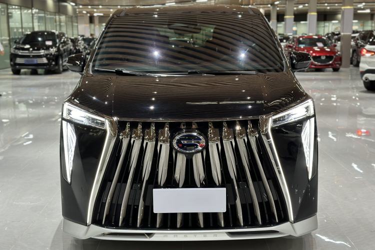 Used GAC Trumpchi M8 2023 Zongshi Series Dual-Motor Supreme Edition Exterior 2