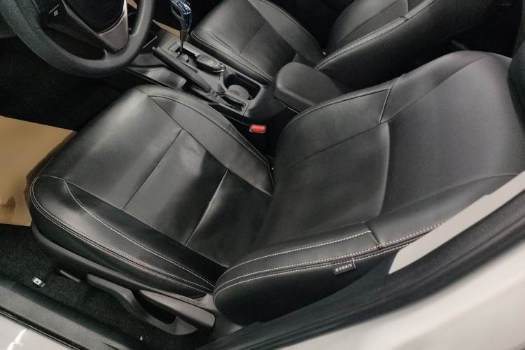 Used Toyota RAV4 2019 2.0L CVT Two-Wheel Drive Comfort Edition China VI Standard