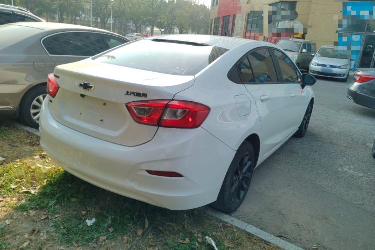 Used Chevrolet Cruze 2018 Redline 320 Automatic Pioneer Edition

