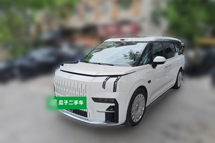 Used Zeekr 009 2024 7-Seater Walk-Through Version Four-Wheel Drive 108 kWh