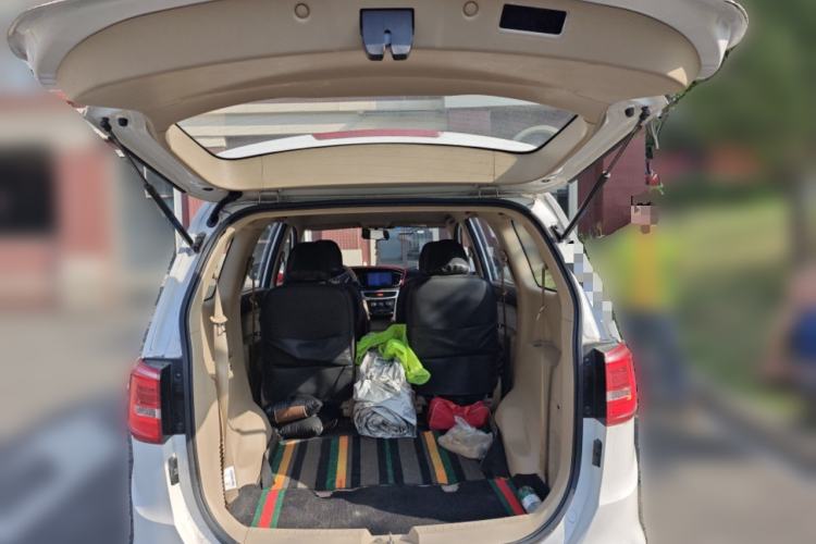 Used Wuling 730 2020 Commercial Vehicle 1.5L Manual Value Edition 7 Seats
