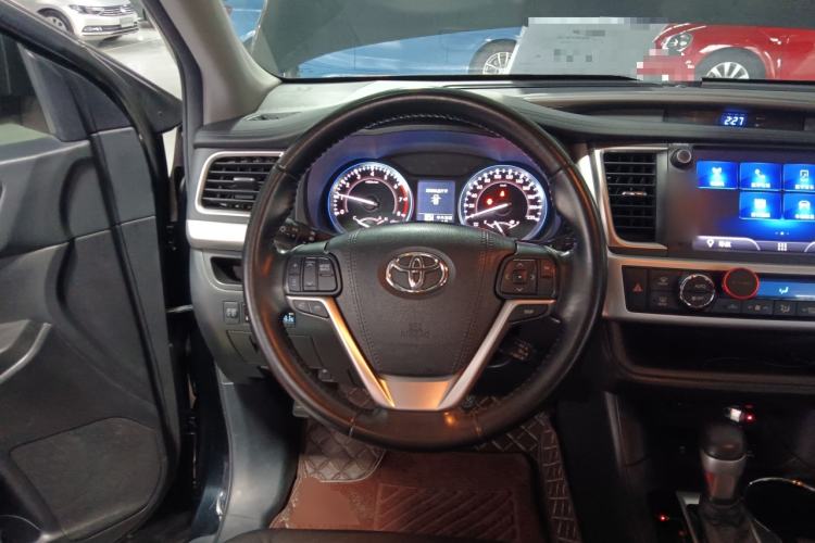 Used Toyota Highlander 2015 2.0T Four-Wheel Drive Luxury Edition 7-Seater Steering Wheel