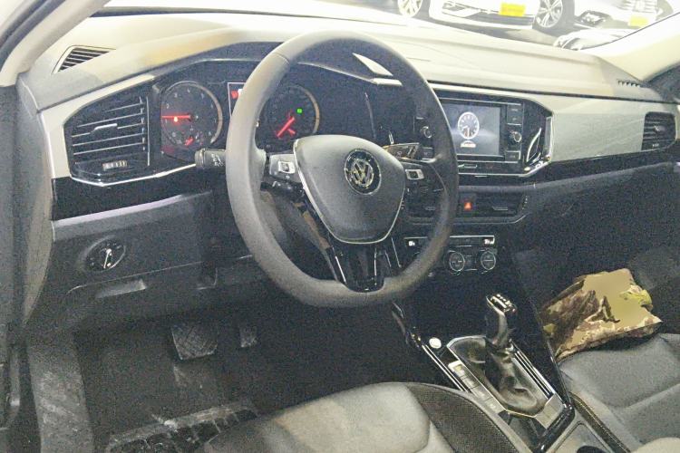 Used Volkswagen Tayron 2019 330TSI Two-Wheel Drive Luxury Model China VI Standard Center Console