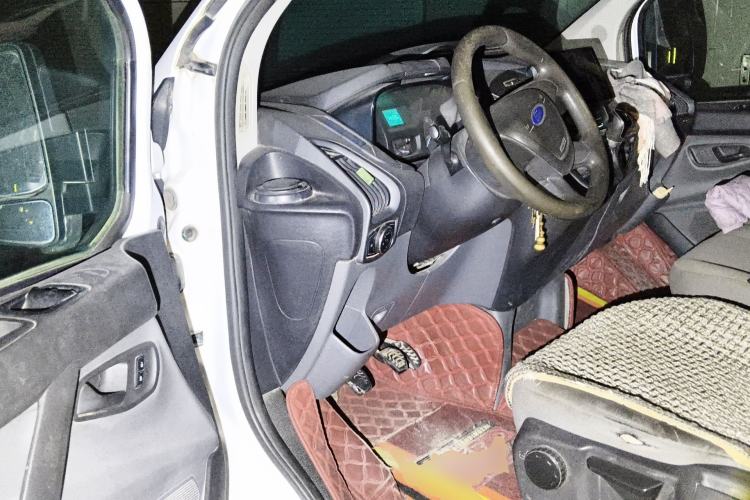 Used Ford Transit 2017 2.0T Diesel Multi-Function Commercial Vehicle Mid-Drive Mid-Roof China V Standard
