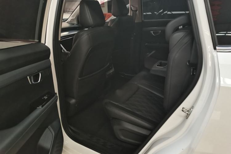 Used Wuling Asta 2022 2.0L DHT Electric-Speed Version
