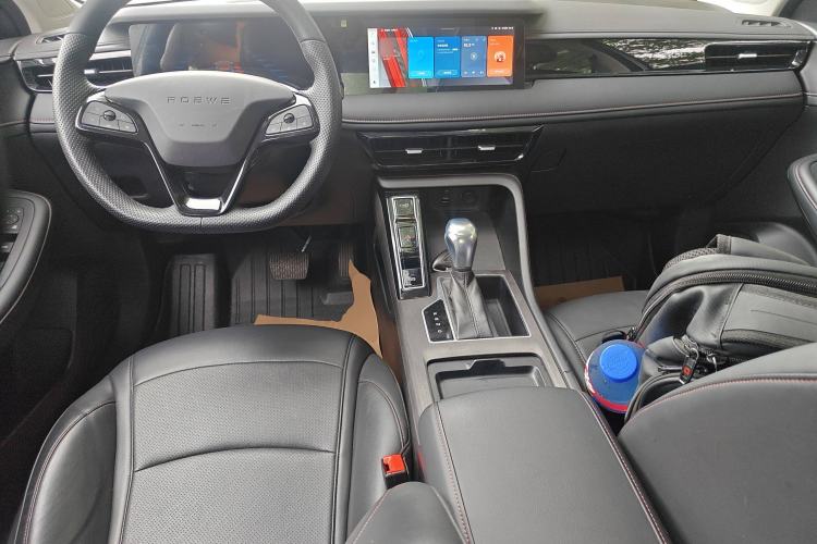 Used Roewe i5 2023 1.5L CVT Luxury Edition Center Console