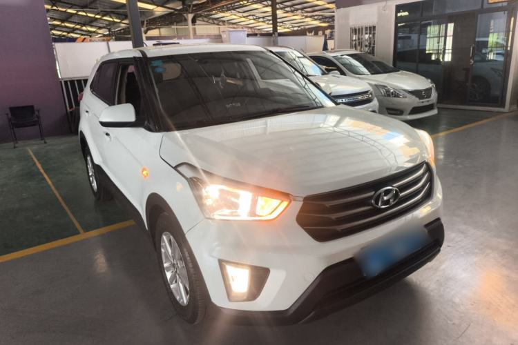 Used Hyundai ix25 2015 1.6L Automatic Two-Wheel Drive Fashionable GS Model Exterior 1