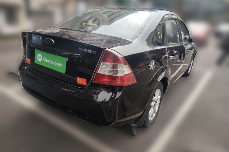 Used Ford Focus 2012 Sedan Classic 1.8L Automatic Base Model
