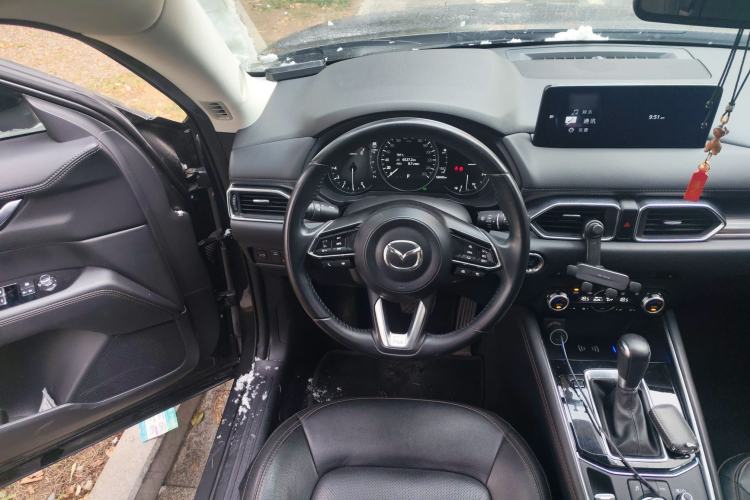 Used Mazda CX-5 2022 2.5L Automatic Two-Wheel Drive ZhiZun Version
