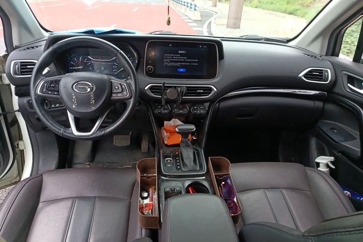 Used GAC Trumpchi GS4 2018 235T Automatic Two-Wheel Drive Luxury Smart Connectivity Version Center Console