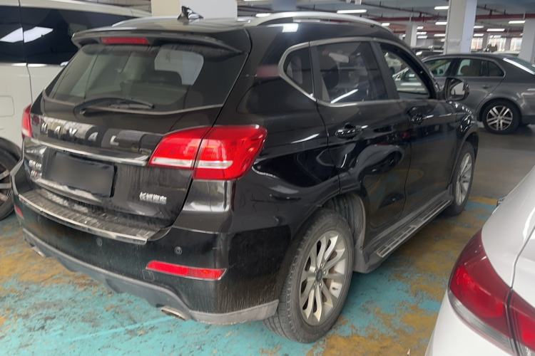 Used Haval H2 2017 Red-Label 1.5T Manual Two-Wheel Drive Luxury Model