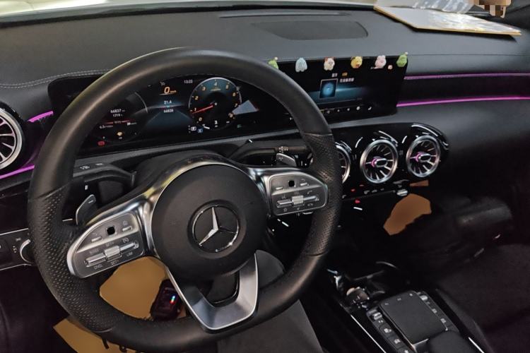 Used Mercedes-Benz A-Class 2021 A 200 L Sport Sedan Fashion Model
