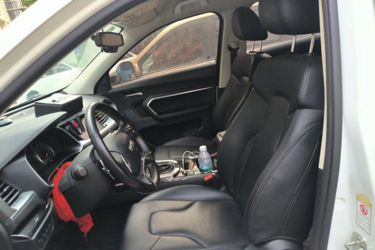 Used Haval H6 2017 Red-Label 1.5T Automatic Two-Wheel Drive Luxury Model
