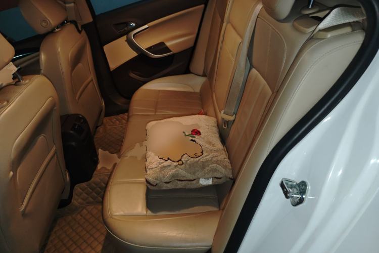 Used Buick Regal 2015 2.0L Elite Fashion Edition Left Rear Seat