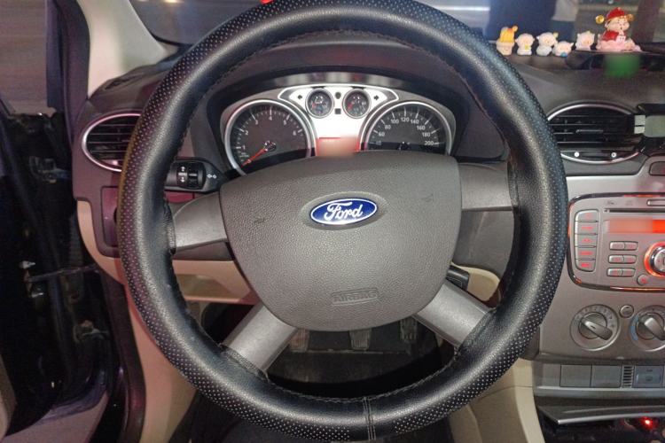 Used Ford Focus 2012 Hatchback Classic 1.8L Manual Base Model
