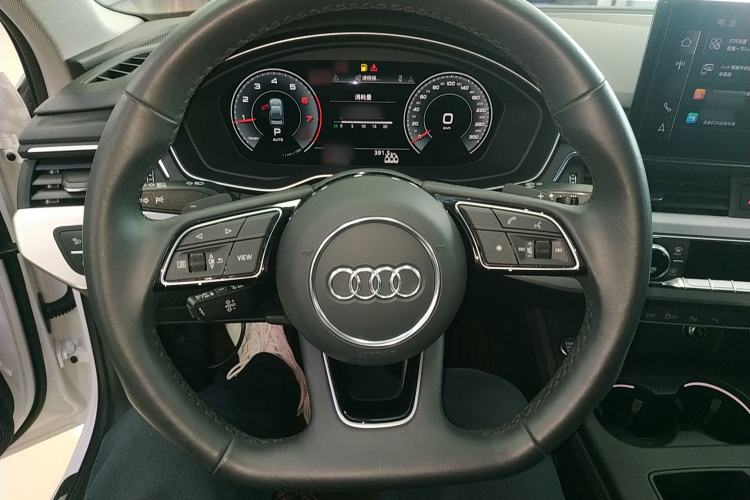 Used Audi A4L 2022 40 TFSI Luxury Dynamic Model