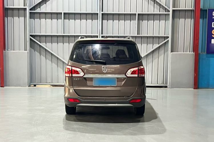 Used Baojun 730 2014 1.5L Manual Luxury Navigation ESP Version 7 Seats
