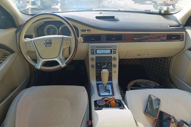 Used Volvo S80L 2011 2.0T ZhiZun Edition