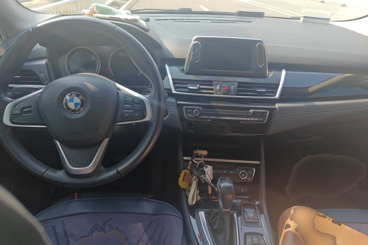 Used BMW 2 Series Active Tourer 2019 218i Luxury Sports Package Center Console