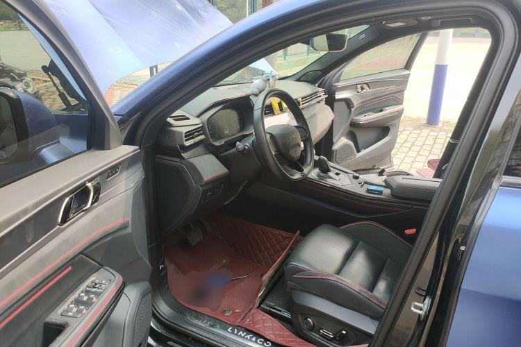 Used Lynk & Co 05 2020 2.0TD Four-Wheel Drive HypeHalo
