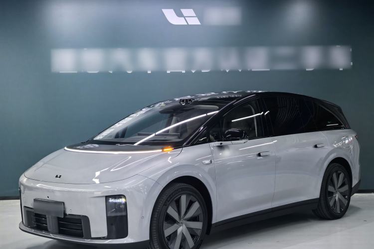 Used Li Auto i8 2025 Model Standard Version
