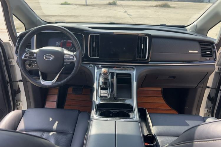 Used GAC Trumpchi M8 2021 Lingxiu Series 390T Deluxe Edition Interior 9