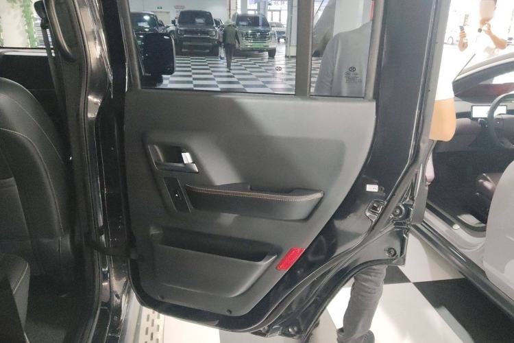 Used BAIC Off-Road BJ40 2016 40L 2.3T Automatic All-Wheel Drive Premium Edition