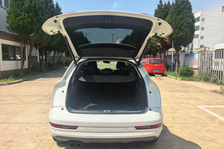 Used Audi Q3 2018 30th Anniversary Edition 30 TFSI Fashion Model Trunk