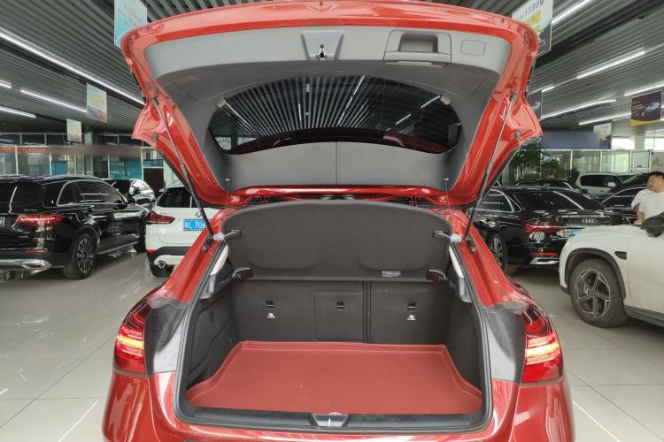 Used Mercedes-Benz GLA 2017 GLA 220 4MATIC Fashion Model Trunk