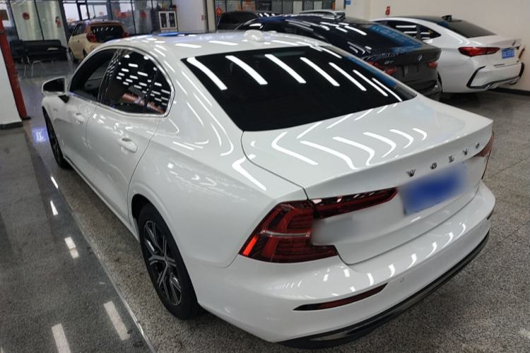 Used Volvo S60 2024 B4 Zhiyi Luxury Edition