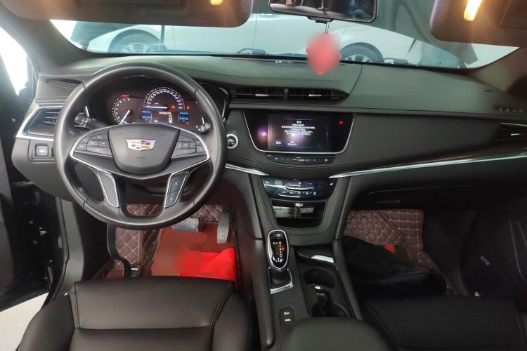 Used Cadillac XT5 2018 28E Four-Wheel Drive Tech Version Center Console