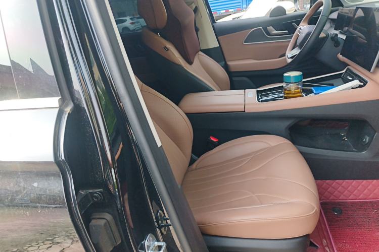 Used Chery Tiggo 8 L 2024 2.0T Two-Wheel Drive Luxury Edition 5 Seats