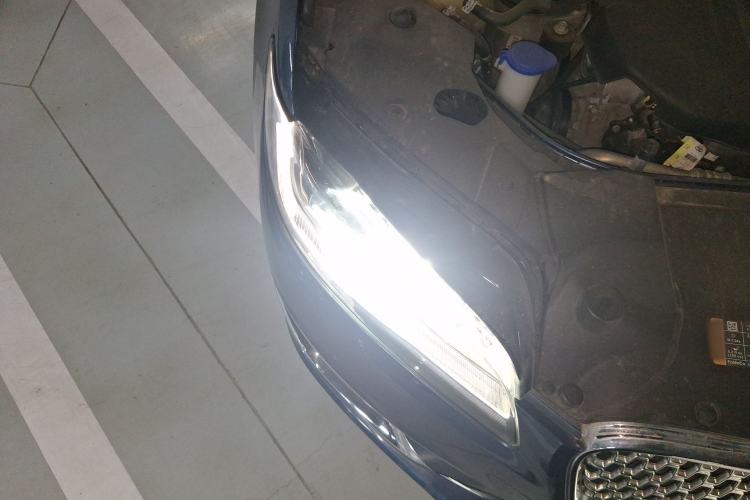 Used Lincoln MKZ 2018 2.0T Luxury Edition
