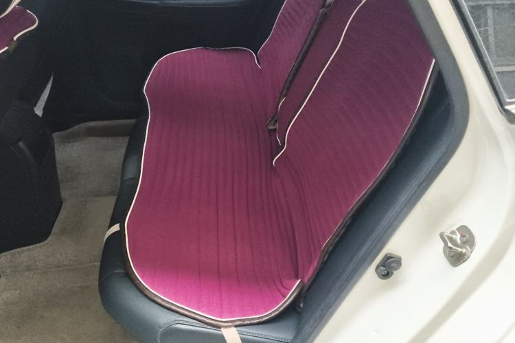 Used Nissan Sylphy 2019 1.6XV CVT Smart Connect Luxury Edition China VI Standard Left Rear Seat