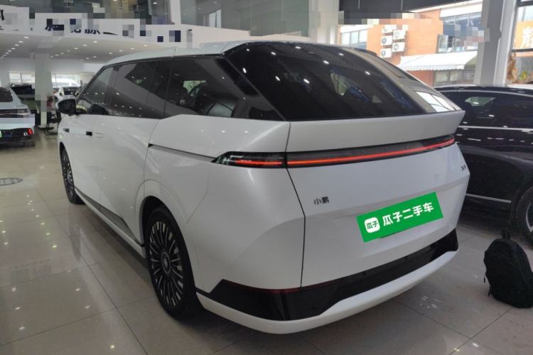 Used XPeng X9 2025 740 Ultra-Long Range Max Exterior 2