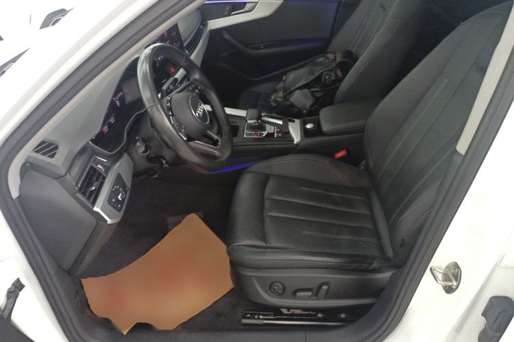 Used Audi A4L 2020 40 TFSI Luxury Dynamic Model
