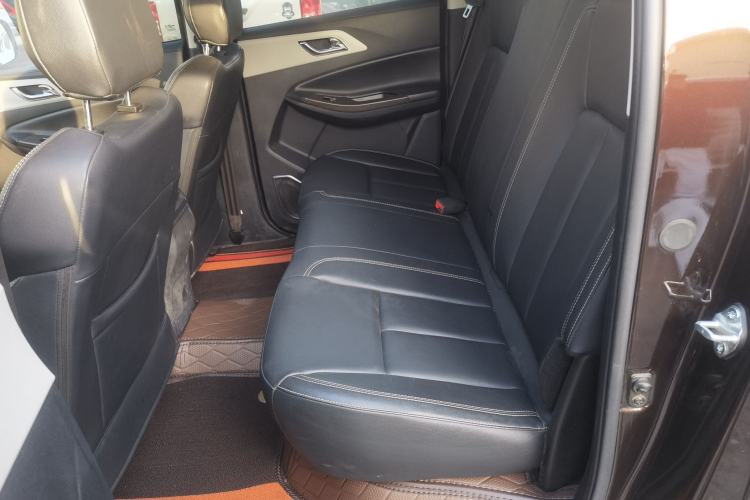 Used JMC Yuhu 7 2022 2.0T Manual Diesel Two-Wheel Drive Comfort Plus Long Wheelbase