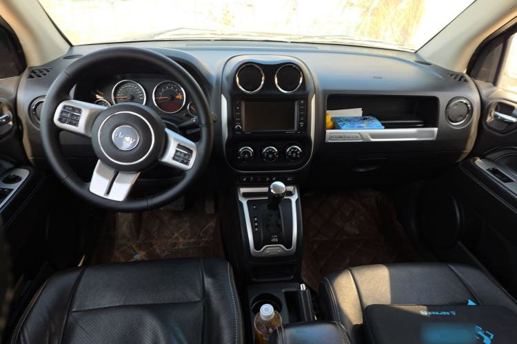 Used Jeep Compass (Import) 2015 2.0L Two-Wheel Drive Luxury Edition
